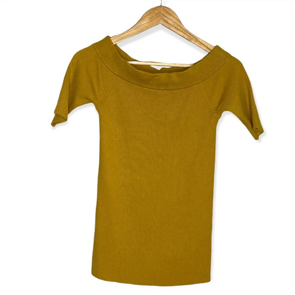 🌟NEW Anthropologie Mustard Yellow Ribbed Off The Shoulder Top Size Small - Picture 2 of 8